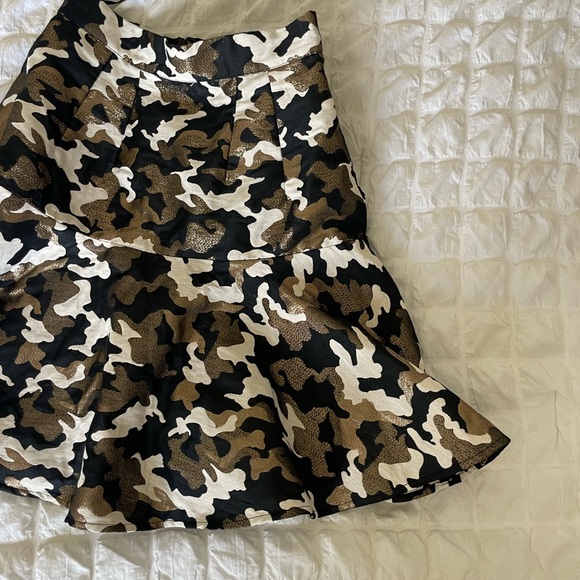 ASOS metallic Camouflage Flared Skirt - Picture 2 of 7